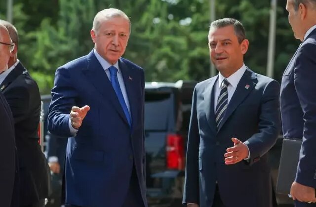 Cumhurbaşkanı Erdoğan’dan Özgür Özel’e yüklü tazminat davası