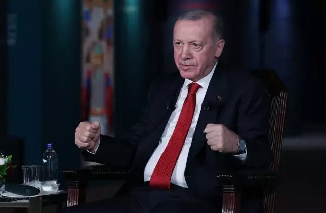 Cumhurbaşkanı Erdoğan, “Modern zaman vebası” deyip sanatçılara çağrı yaptı: Başını ezmeliyiz