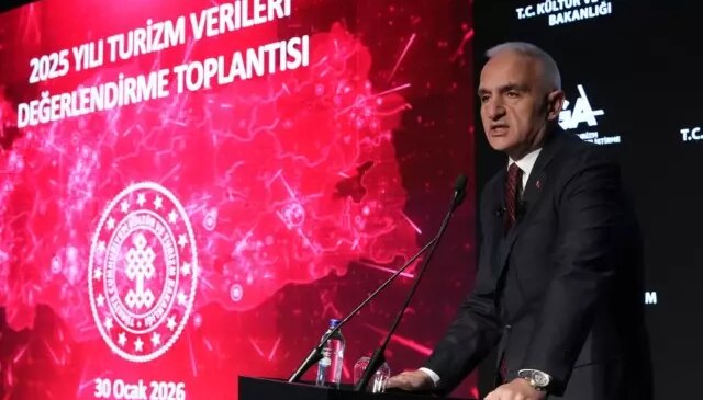 Cumhuriyet tarihinde bir ilk! Turizm geliri 65.2 milyar dolarla rekor kırdı