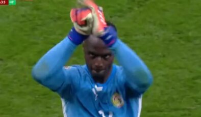 Defalarca yaptı! Dev finale damga vuran kare