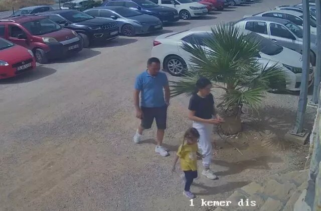 Dekoratif kemerin altında kalan çiftin öldüğü olaya ilişkin yeni görüntüler ortaya çıktı