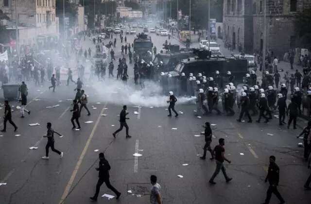 Diyarbakır’da gösteri ve yürüyüşler 4 gün boyunca yasaklandı