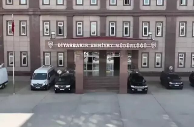 Diyarbakır saldırısında 13 gözaltı