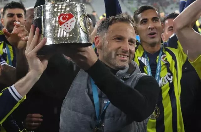 Domenico Tedesco Alman basınının gündeminde: Sane ve İlkay’ı mağlup etti