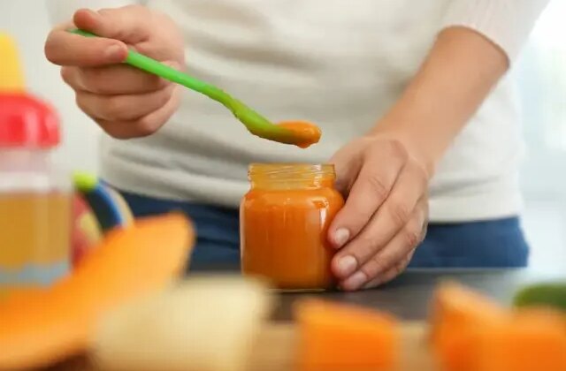 Dünyaca ünlü marka bazı bebek mamalarını raflardan çekiyor