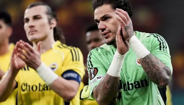 Ederson’dan Galatasaray’a gönderme