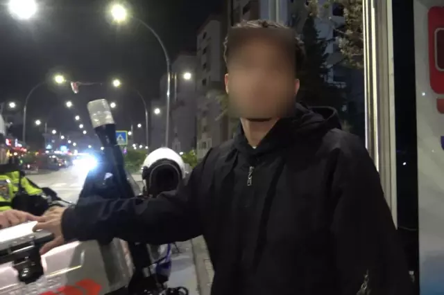 ehliyeti yetmeyince ceza kesilen genc bu para 19434429 8723 o