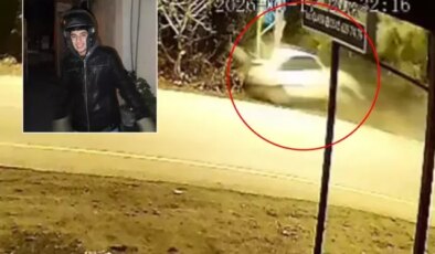 Elektrik direğine saplanan  otomobil 18 yaşındaki gence mezar oldu! Feci kaza kamerada
