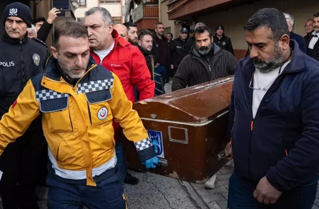 Eski eşini ağır yaralayıp kayınvalidesini öldüren kişi, intihar etti