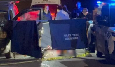 Evli kadın yasak ilişki yaşadığı sevgilisini bıçak ve satırla katletti