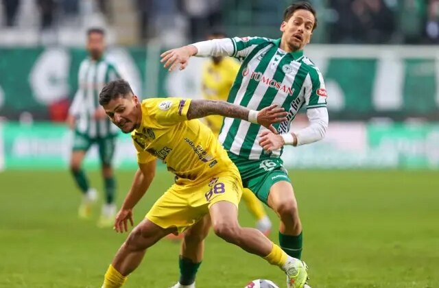 Eyüpspor, Konyaspor karşısında galibiyeti 90+5’te elinden kaçırdı