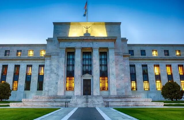 FED, faizi sabit bıraktı