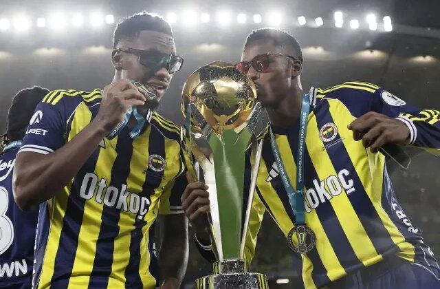 Süper Kupa’yı kazanan Fenerbahçeli oyunculara dev prim