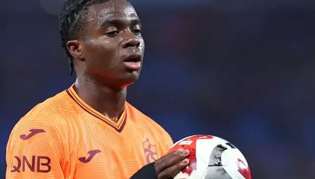 Galatasaray’a mı gidiyor? Trabzonsporlu Oulai’nin abisinden bomba paylaşım