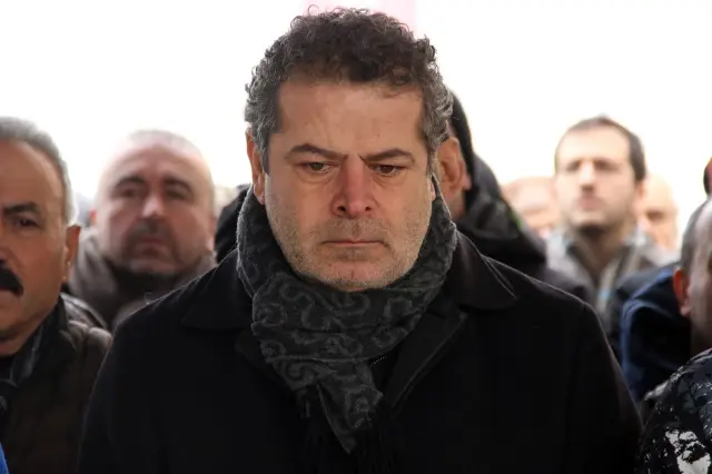 gazeteci cuneyt ozdemir in annesi corum da 19425395 4392 o