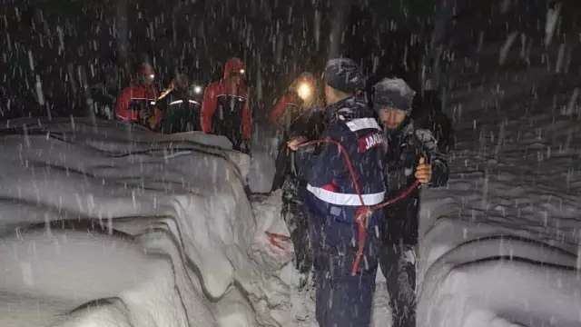 Giresun’da çığ altında kalan çoban hayatını kaybetti