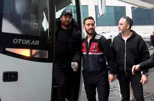 Gözaltına alınan Hasan Can Kaya ve Reynmen’den ilk görüntü