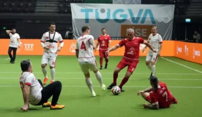 Hacıosmanoğlu gençlere taş çıkardı! Performansı parmak ısırtıyor