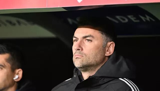 Hakemin üzerine yürüyen Burak Yılmaz, gördüğü kırmızı kart için özür diledi