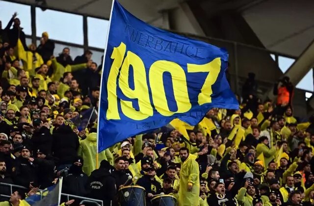 Herkes onu konuşuyor! Bir günde 2 maça çıktı