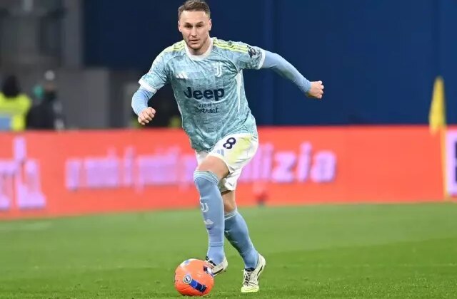 Hollandalı orta saha Galatasaray’ın teklifini reddetti