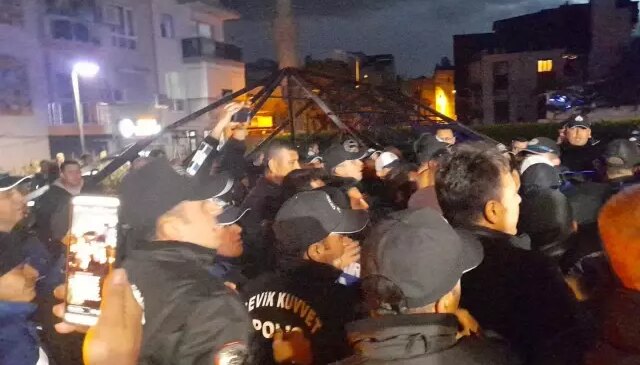 İki belediye ekipleri arasında tansiyon yükseldi, polis müdahale etti