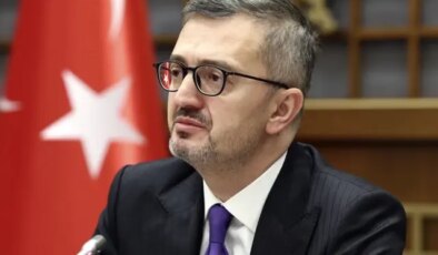 İletişim Başkanı Duran’dan “Suriye’de Kürtler hedef alınıyor” iddiasına tepki