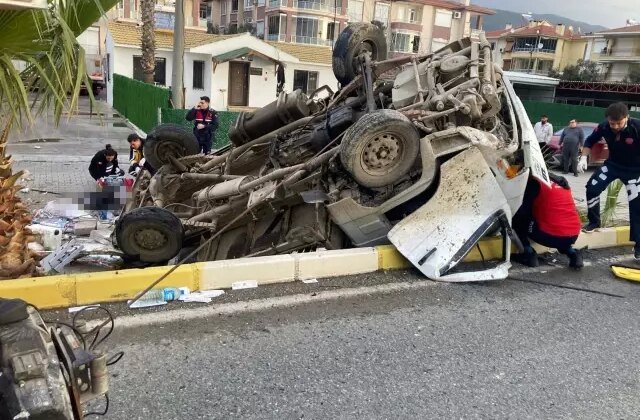 İnşaat işçilerini taşıyan kamyonet devrildi: 2 ölü, 1 ağır yaralı