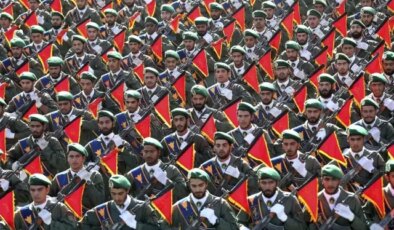 İran Devrim Muhafızları en yüksek teyakkuz seviyesine geçti