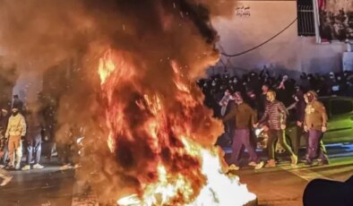 İran, ülkedeki protestolara destek veren ülkeler için harekete geçti