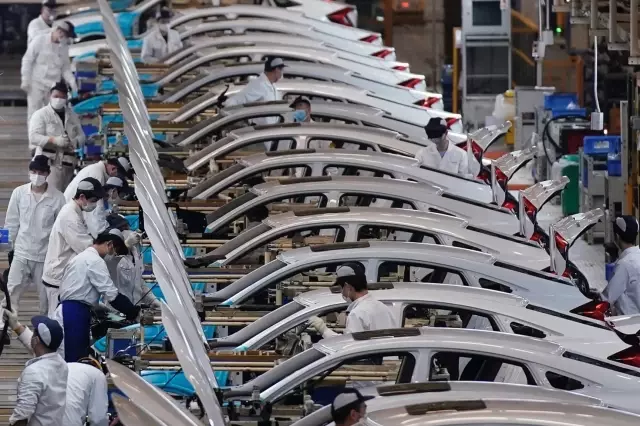 isler iyi gitmiyor otomotiv devi uretimi ikinci 19426749 288 o