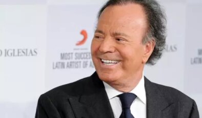 İspanyol şarkıcı Julio Iglesias, taciz suçlaması