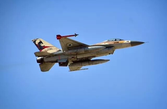 İsrail savaş uçakları, Lübnan’ı vurdu