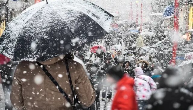 İstanbul’a kar geliyor! Cuma gününden sonra tüm hava sistemi değişecek
