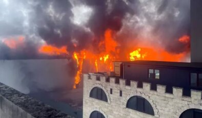 İstanbul Ataşehir’de büyük yangın: Ekipler canla başla mücadele ediyor