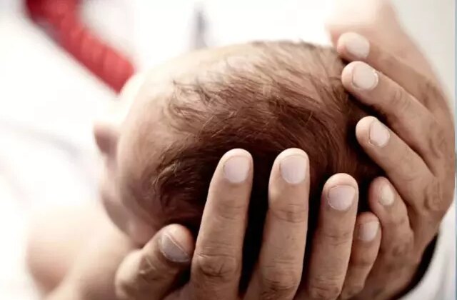 İstanbul’da aç bırakılan 2 aylık bebek öldü! Anne, baba, anneanne ve dede gözaltında