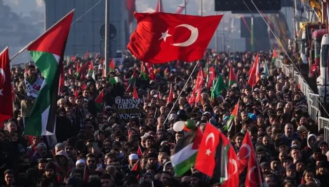 İstanbul’da Gazze için büyük buluşma! On binler Galata Köprüsü’ne yürüyor