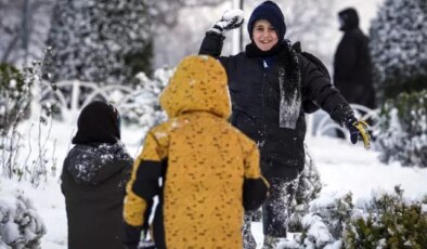 İstanbul’un 5 ilçesinde ilçesinde eğitime kar arası