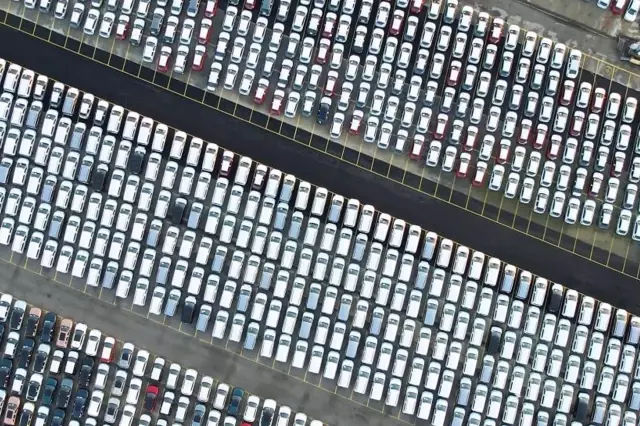 ithal otomobiller haydarpasa limani ni doldurdu 19434546 409 o