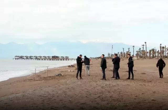 İzmir’de sahile vurmuş bir çocuk cesedi bulundu
