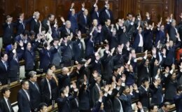 Japonya’da hükümet düştü, ülke erken seçime gidiyor