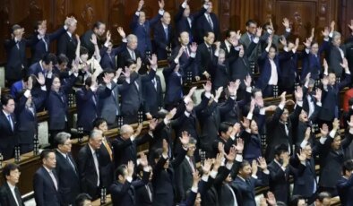 Japonya’da hükümet düştü, ülke erken seçime gidiyor