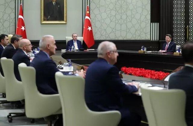 Kabine toplantısı başladı! Masada kritik konu başlıkları var