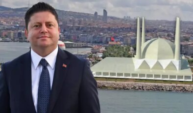Kadıköy Belediye Başkanı Mesut Kösedağı, sahile yapılacak cami projeye karşı çıktı