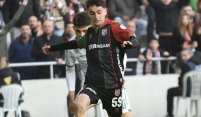 Fenerbahçelilere üzücü haber! Bitti denen transfer iptal oldu