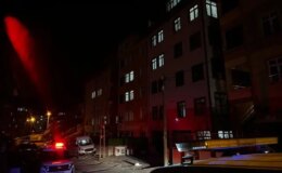 Kendisinden 14 yaş küçük erkek arkadaşını terasta öldürdü