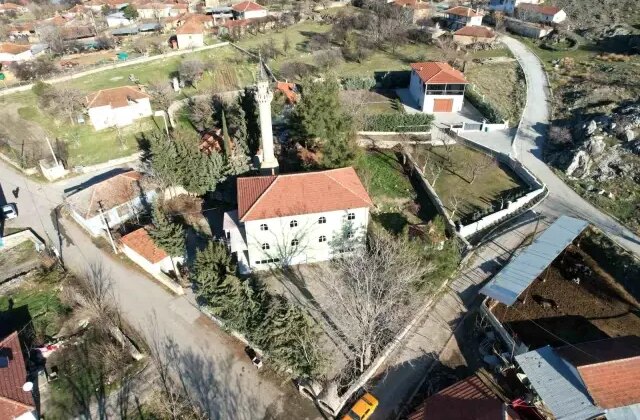 Köyün 25 yıllık tek camisi satışa çıktı! Nedeni halkı isyan ettirdi