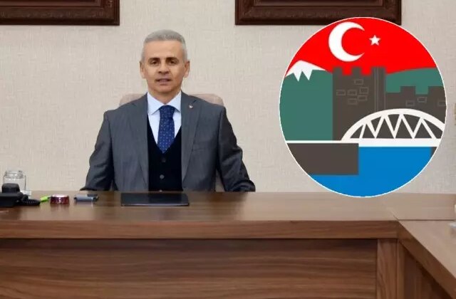 Logodan Türk bayrağını kaldıran Ardahan Valiliği geri adım attı