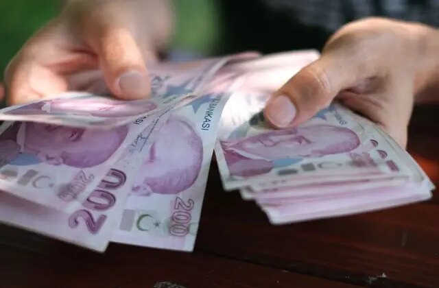 20 bin lira ile geçinmeye çalışan emeklileri umutlandıran formül
