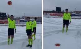 Maç için sahaya giden hakemler gördükleri manzara karşısında şoke oldu